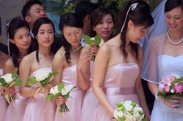 La mariée et ses demoiselles d'honneur