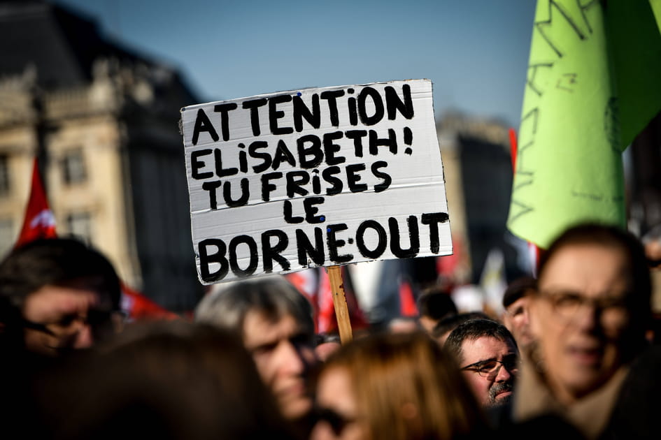 Elisabeth proche du &quot;borne-out&quot;