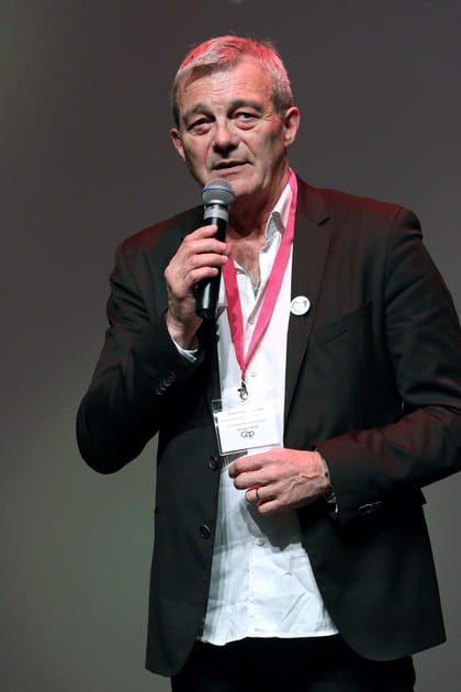 La &quot;rancoeur&quot; de son p&egrave;re contre le p&eacute;diatre de Gr&eacute;gory Lemarchal