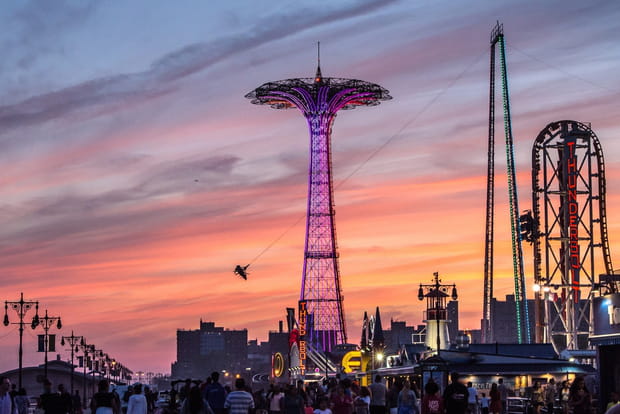 Coney Island, le soir