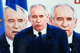 Bayrou vers la d&eacute;mission&nbsp;: l'unique et peu probable sc&eacute;nario qui le maintient au pouvoir