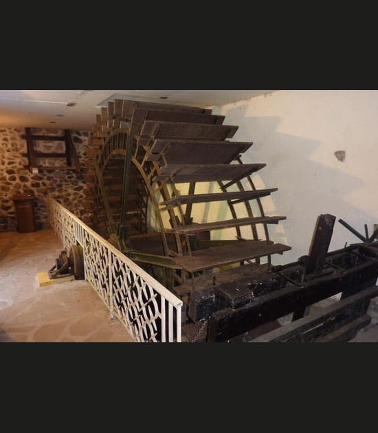 Un moulin &agrave; eau au coeur des Lacs du Morvan