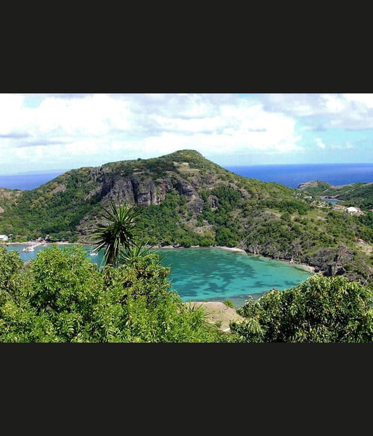 Les Saintes, des &icirc;les sauvages et pr&eacute;serv&eacute;es