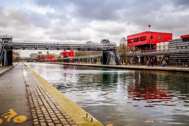 Faire le plein de cours métrages sur une péniche