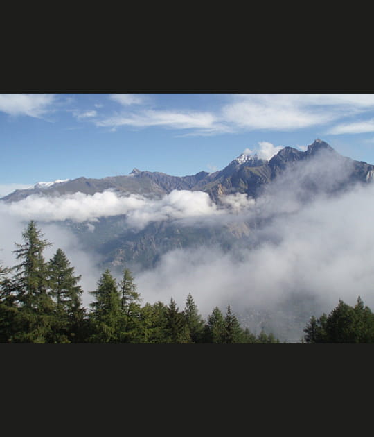 Le ciel envahit la terre