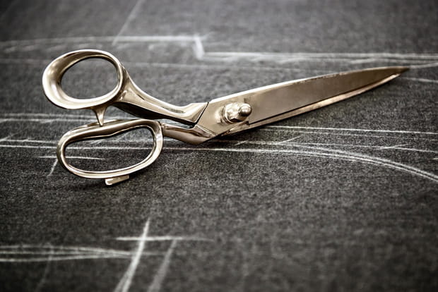 Egypte : ne pas ouvrir et fermer des ciseaux dans le vide