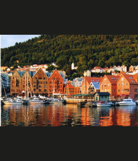 Les fa&ccedil;ades color&eacute;es du port de Bergen