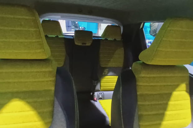 Dans la nouvelle R5, les passagers ont vite fait de plonger dans le passé