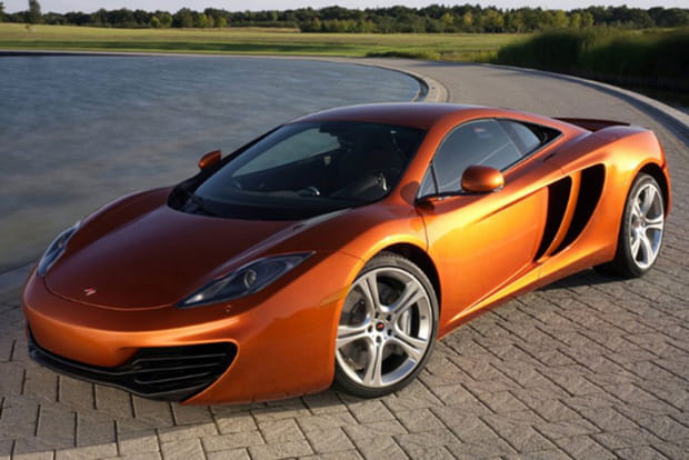 Mc Laren MP4 12C : triangle de présignalisation à 251 euros