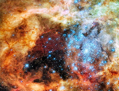   l'explosiond'une supernova est une théorie avancée pour la disparition des