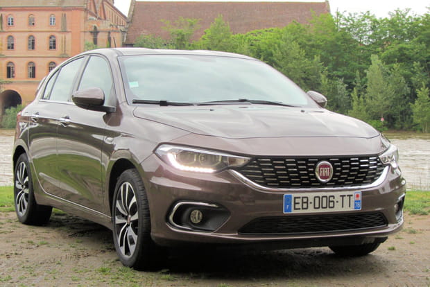 Le même design à l'avant