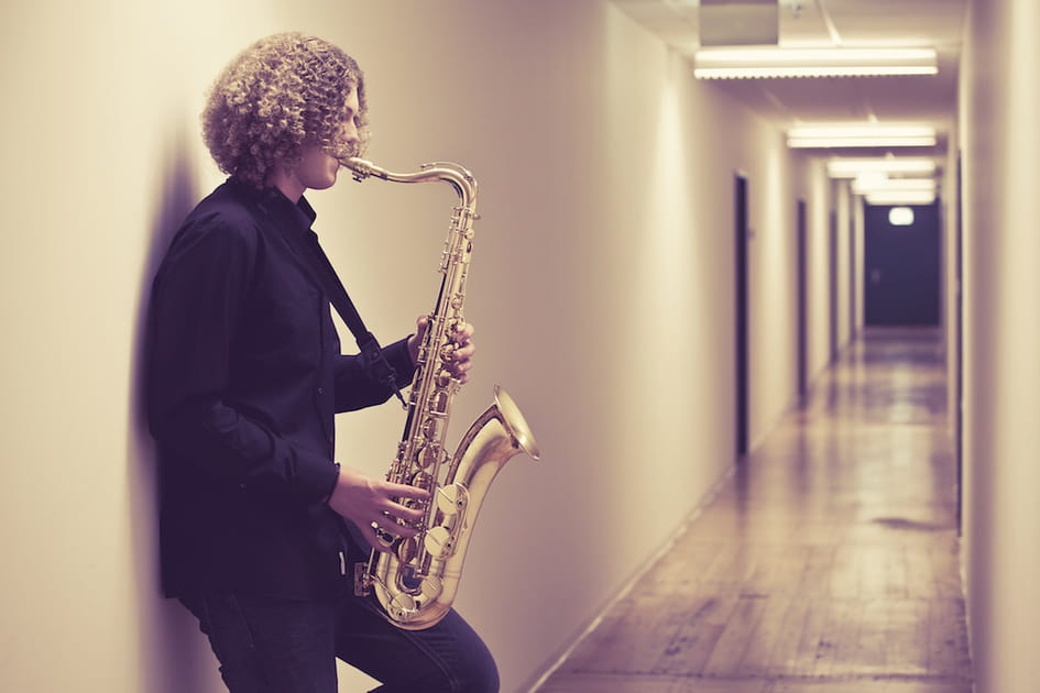 Quand un orchestre de jazz organise un concert &agrave; 2 heures du matin dans un couloir
