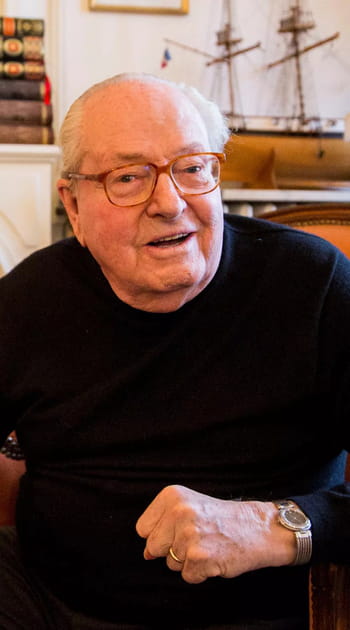 Vieillissant, Jean-Marie Le Pen passait son temps &agrave; admirer de jeunes athl&egrave;tes &agrave; la t&eacute;l&eacute;