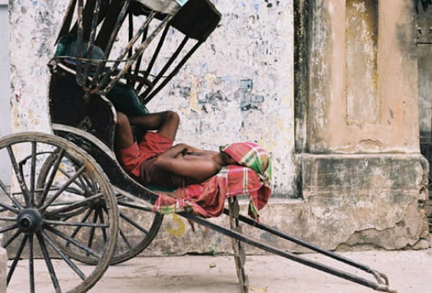 Scène de vie dans les rues de Delhi