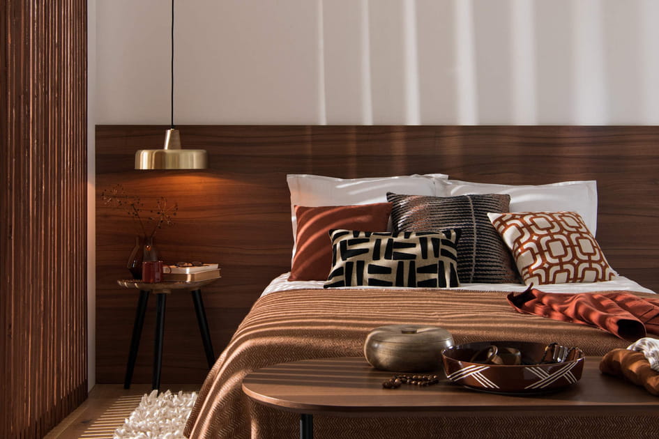 Le bois r&eacute;chauffe la chambre