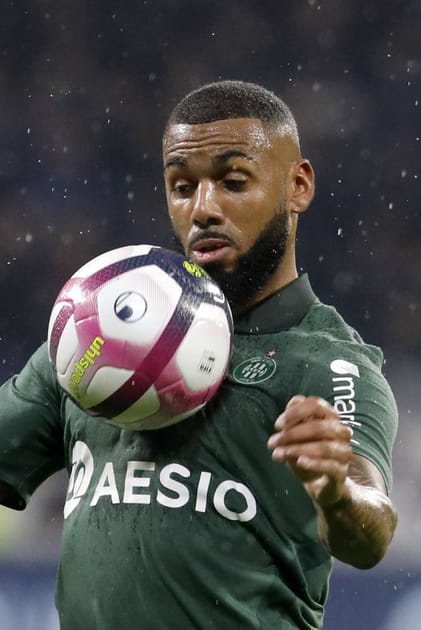 Saint-Etienne&nbsp;: Yann M'vila, avec 210&nbsp;000&nbsp;euros par mois