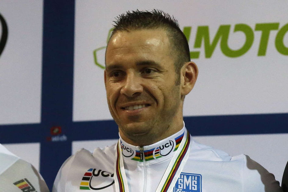 Fran&ccedil;ois Pervis (cyclisme sur piste), &agrave; toute vitesse