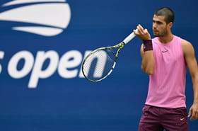 US Open 2025&nbsp;: Rayonnant et ex&eacute;ditif, Alcaraz ne laisse aucune chance &agrave; Djokovic, scores et r&eacute;sultats en direct