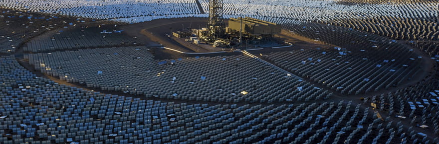 &quot;Gaspillage&quot;, &quot;technologie d&eacute;pass&eacute;e&quot;... Une centrale solaire g&eacute;ante ferme, elle n'&eacute;tait pas rentable et tuait trop d'oiseaux