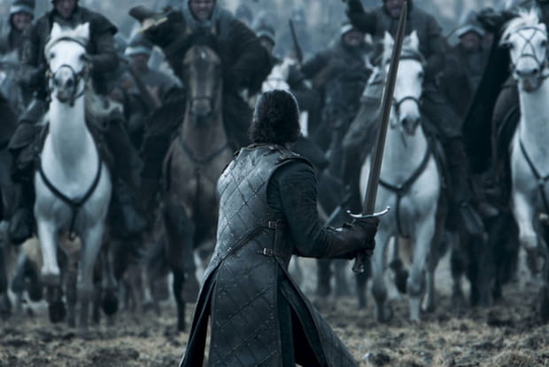 Jon Snow seul face à la charge
