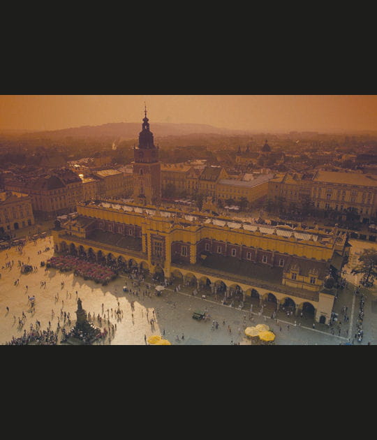 L'aube se l&egrave;ve sur Cracovie