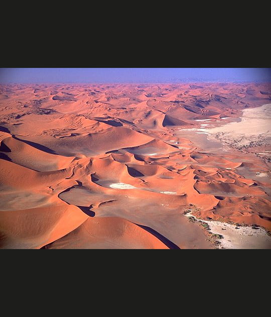 Les dunes rouge&acirc;tres de Sossusvlei