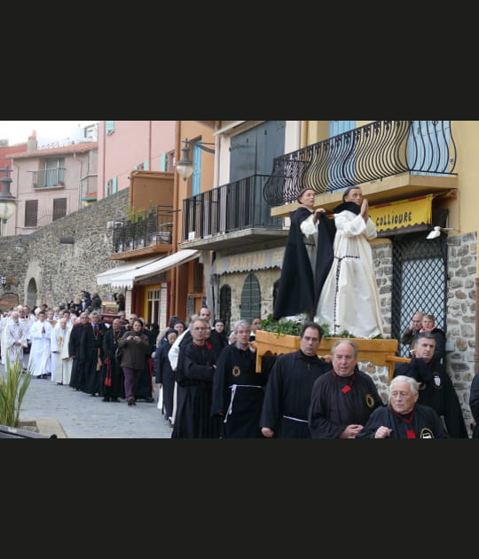 Procession &agrave; Collioure