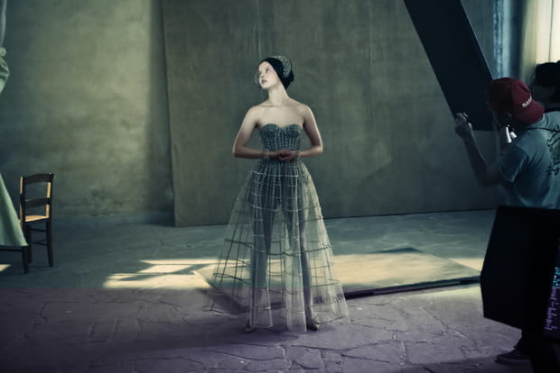 Mia Goth dans le Calendrier Pirelli 2020