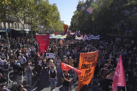 18&nbsp;septembre 2025, en direct&nbsp;: gronde &agrave; Paris, beaucoup de manifestants... Un &quot;succ&egrave;s&quot; pour la CGT