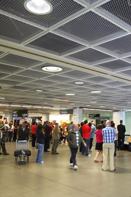 Des mesures de s&eacute;curit&eacute; et des contr&ocirc;les &agrave; l'a&eacute;roport