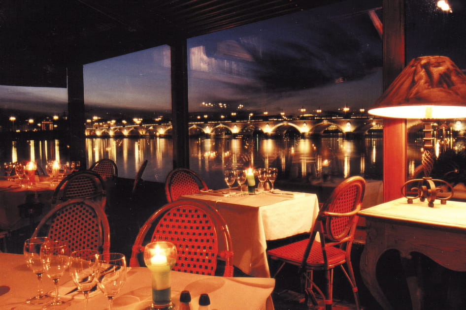 Le Caf&eacute; du Port &agrave; Bordeaux
