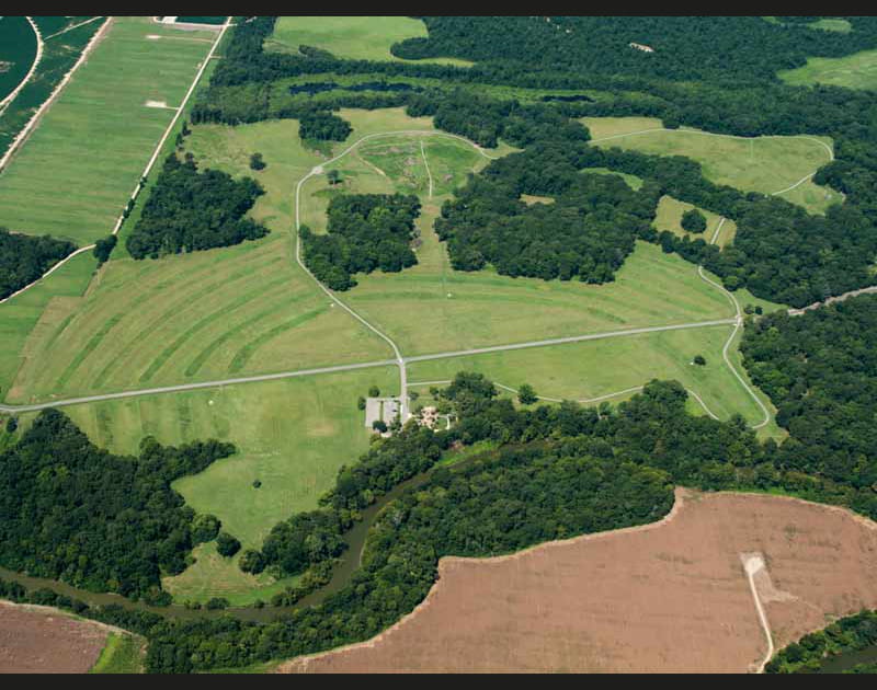 Les tertres monumentaux de Poverty Point aux Etats-Unis