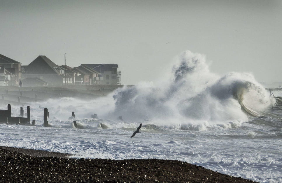 Front de mer en furie