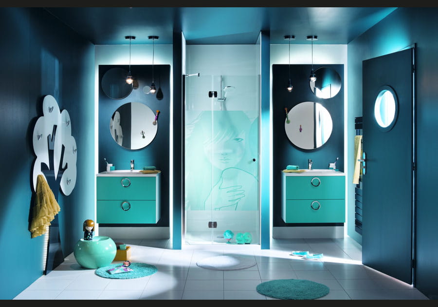 Une salle de bains enfantine