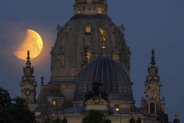 Retour sur les images de l'éclipse de Lune du 16 mai 2022