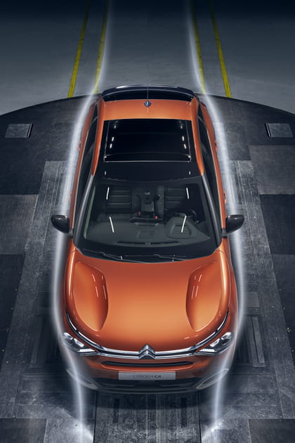Sur&eacute;lev&eacute;e pour la jouer SUV