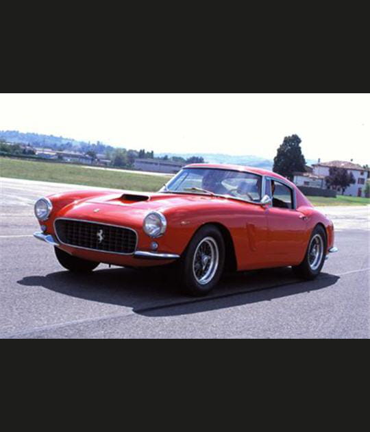 Une glorieuse anc&ecirc;tre&nbsp;: la 250&nbsp;GT
