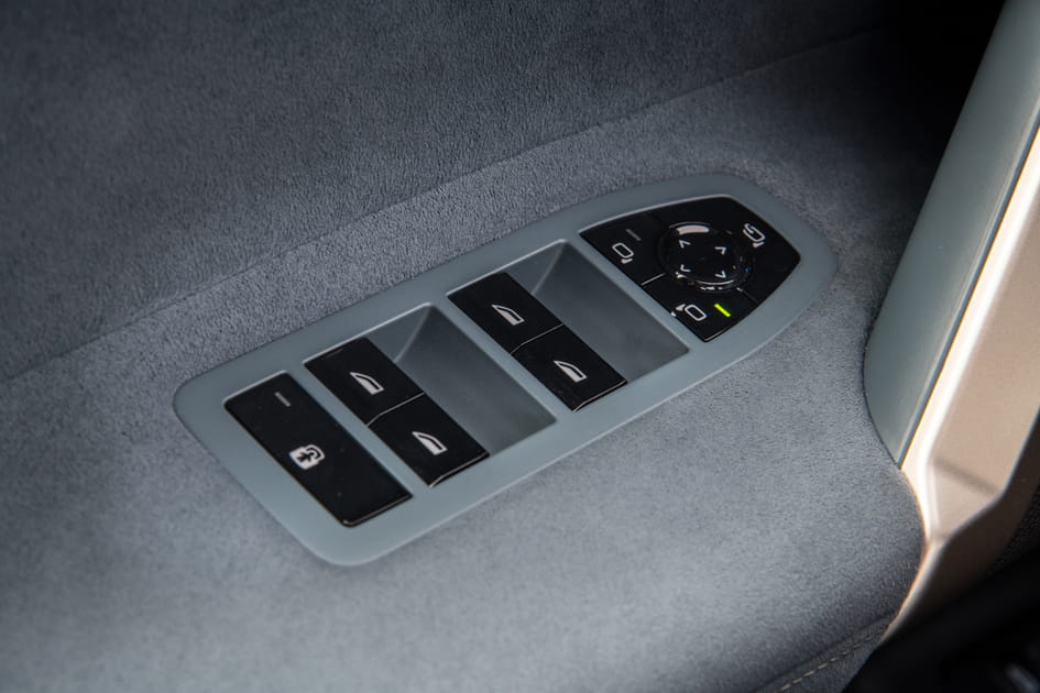 Toutes les images de l'impressionnant BMW iX