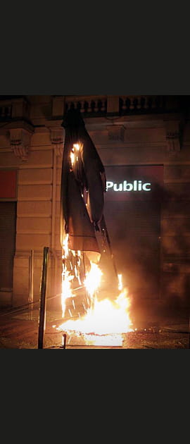 Le peuple en col&egrave;re