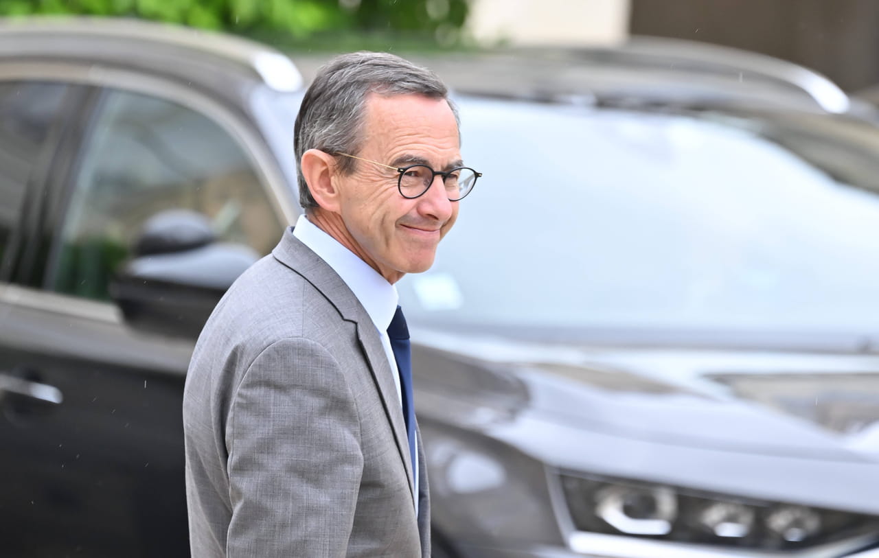 Ces trois phrases de Retailleau déclenchent la colère des macronistes, l'interview qui ne passe pas