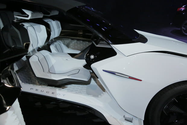 Baquet ou siège de fusée ?