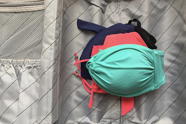 Des sous-vêtements empilés