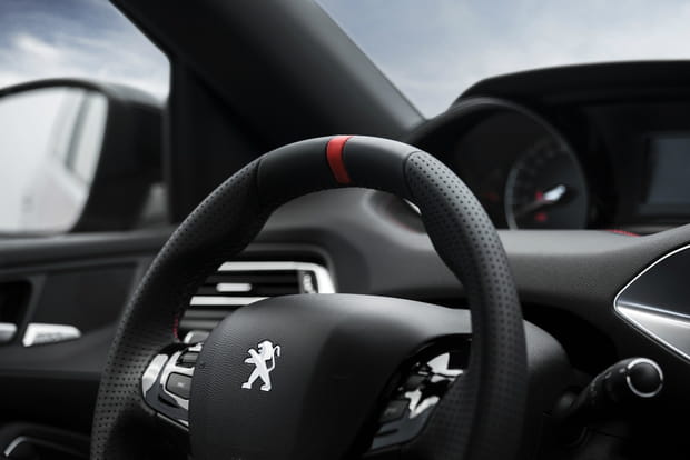 Un volant inspiré du rallye