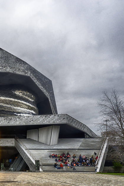 La Philharmonie d&eacute;programme des artistes russes