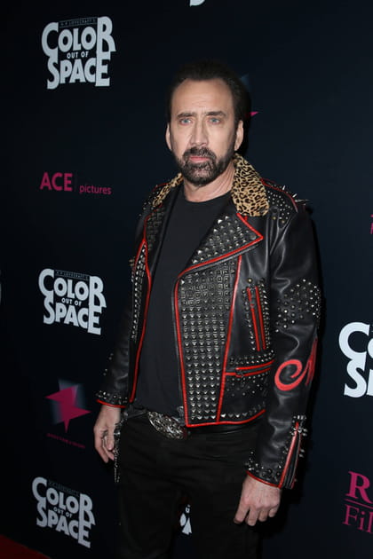 Un cr&acirc;ne de T-Rex pour Nicolas Cage