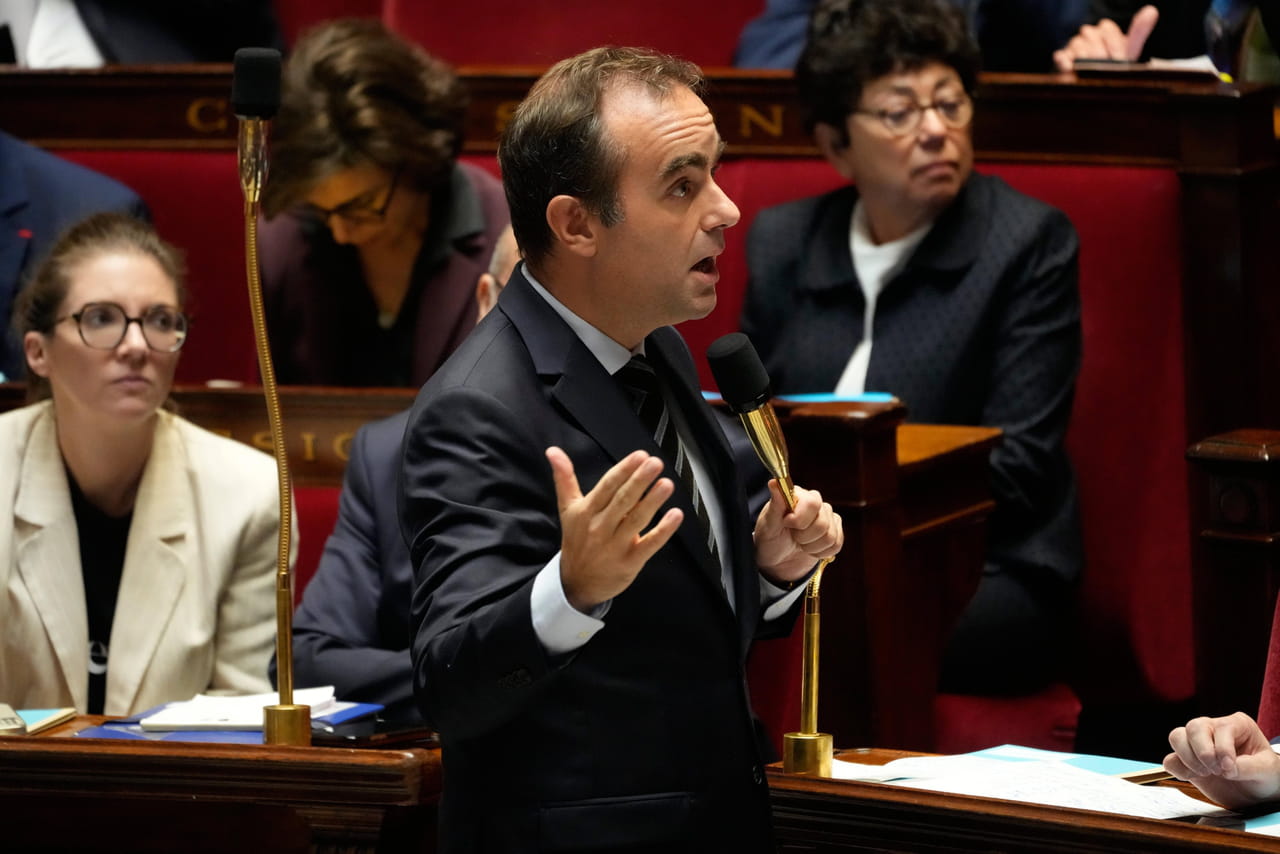 Censure du gouvernement, en directÂ : Lecornu finalement dÃ©misÂ ? Suivez le vote et le...