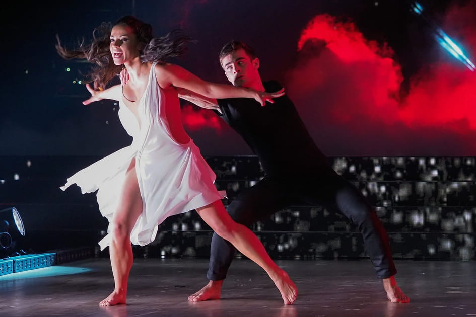 Cl&eacute;ment R&eacute;miens et Denitsa Ikonomova, leur num&eacute;ro de danse contemporaine