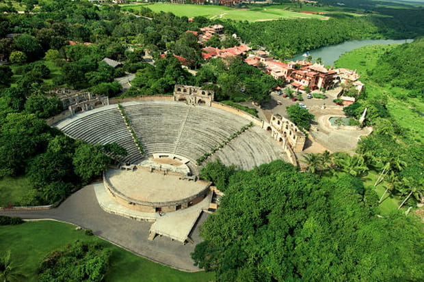Altos de Chavon, village perché
