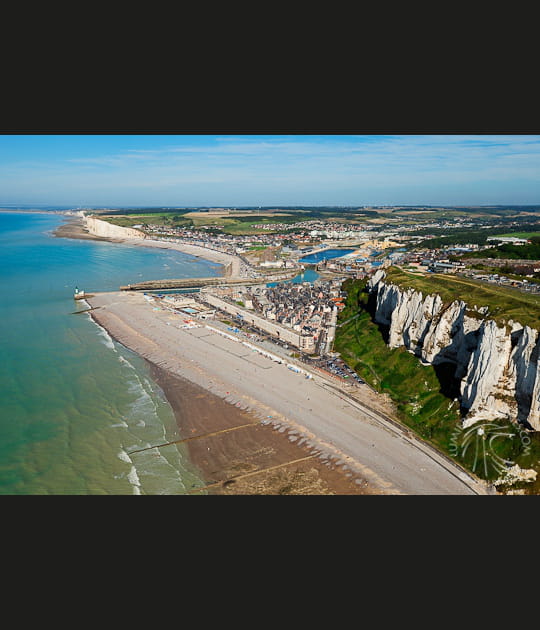 Sur les hauteurs du Tr&eacute;port