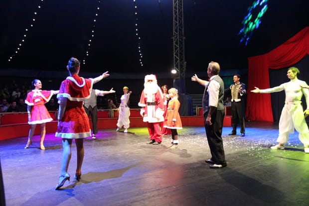 La féérie de Noël s'empare du Cirque Imagine